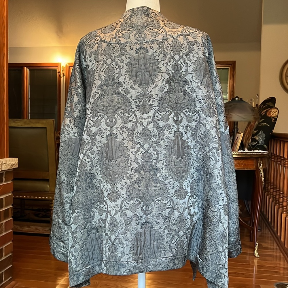 Eskandar Jacket - image 4